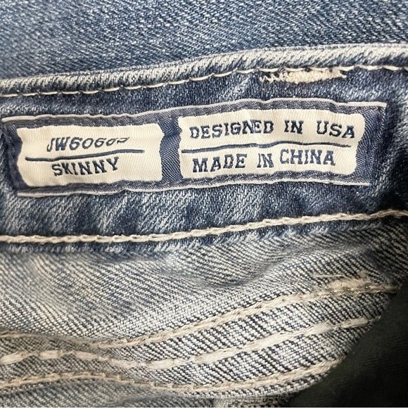 Miss Me Skinny Jeans Low Rise Back Flap Silver Studded Bling Y2K Denim Size 26 - Picture 10 of 14